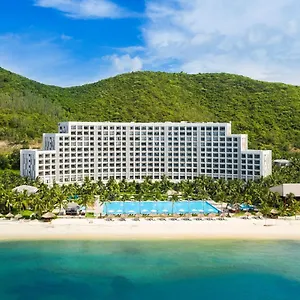 Vinpearl & Bay Resort Nha Trang